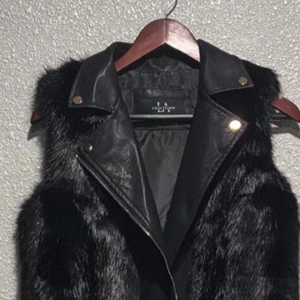 Unbranded Women's Black Gilet